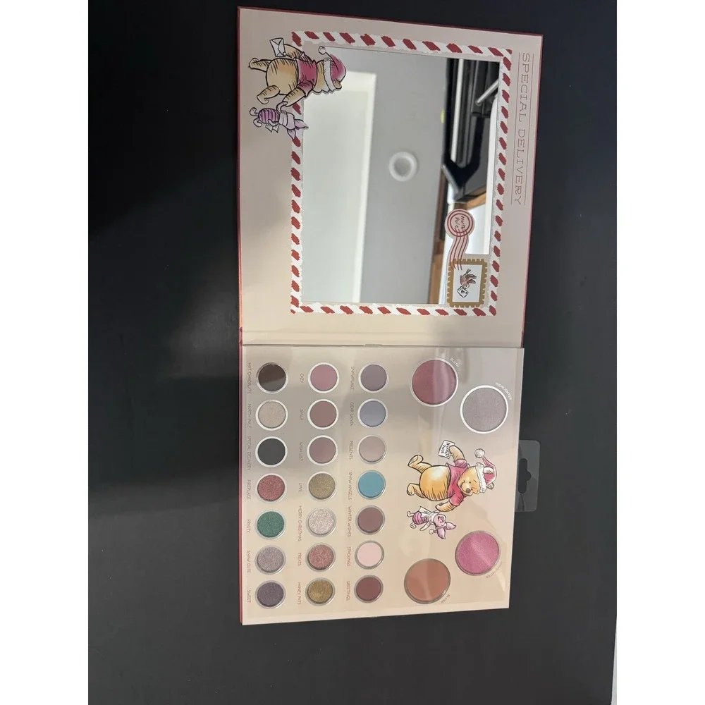 RARE Taste Beauty X Winnie The Pooh Christmas Face & Eyeshadow Palette Large NEW
